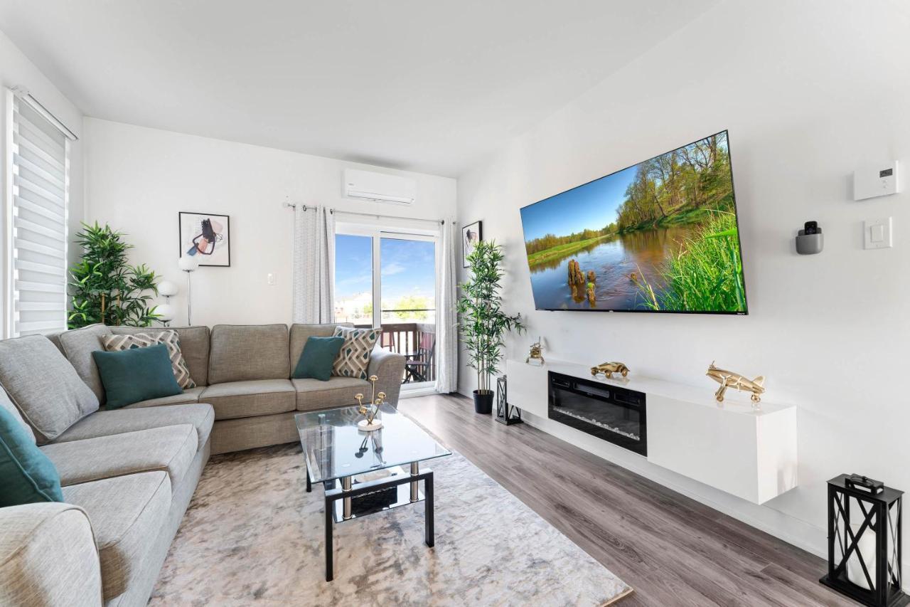 Charming And Cozy Condo Apartment Гатіно Екстер'єр фото