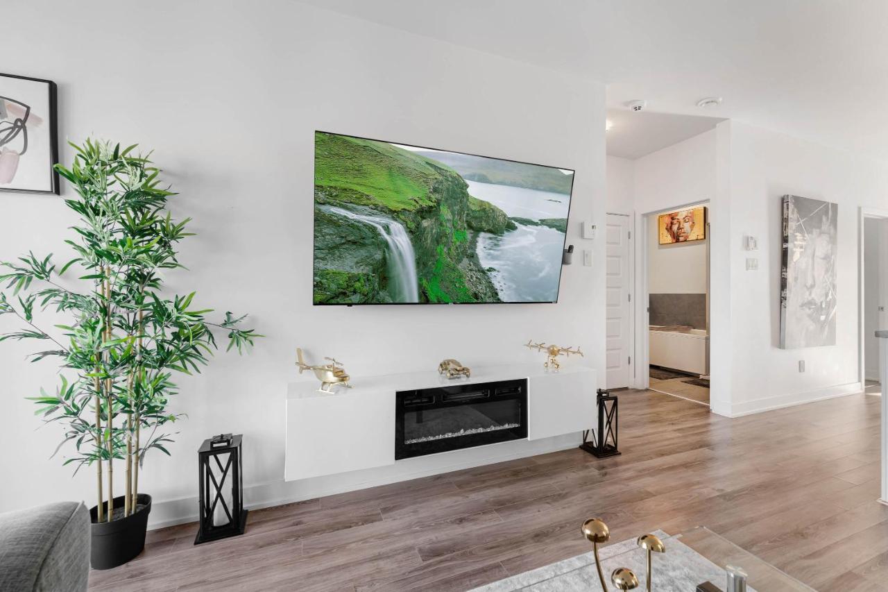 Charming And Cozy Condo Apartment Гатіно Екстер'єр фото